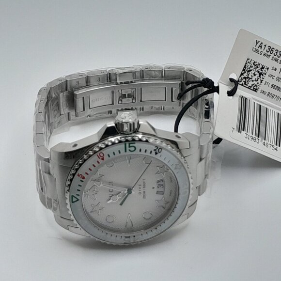Gucci Dive Quartz Silver Dial Men's Watch YA136336. - Picture 5 of 10